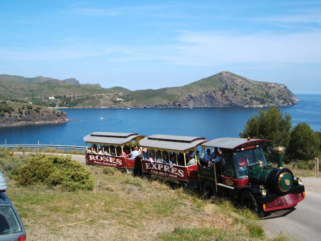 Hostal Puig Rom Roses Buitenkant foto